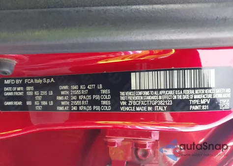 2016 Fiat 500X Trekking z USA, uszkodzony, nr VIN ZFBCFXCT7GP382123